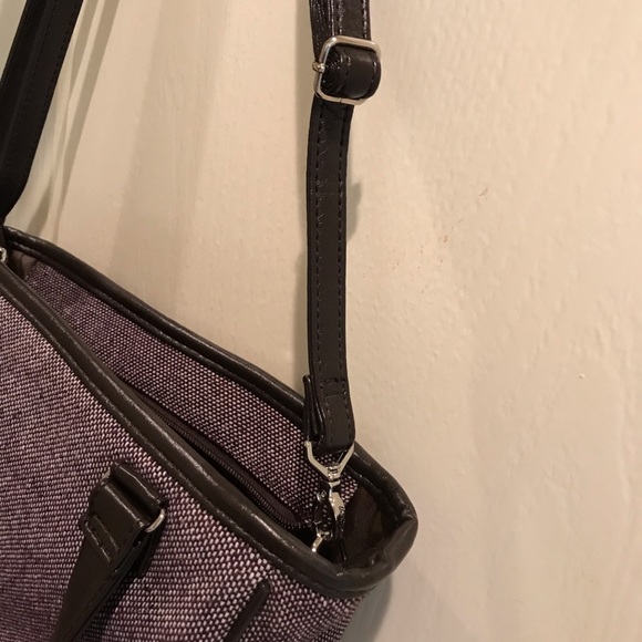 31 leather mini tote w/removable shoulder strap - Picture 5 of 6